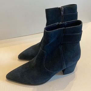 Vaneli Blue Suede Booties / NEW / Size 8